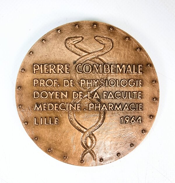MEDAILLE Pierre COMBEMALE Doyen Faculté de Médecine Pharmacie de LILLE EBM90037 – Image 2
