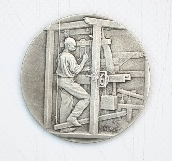 MEDAILLE Association Générale Des Tissus Et Des Matières Textiles Argent 950 0/°° EBM90054