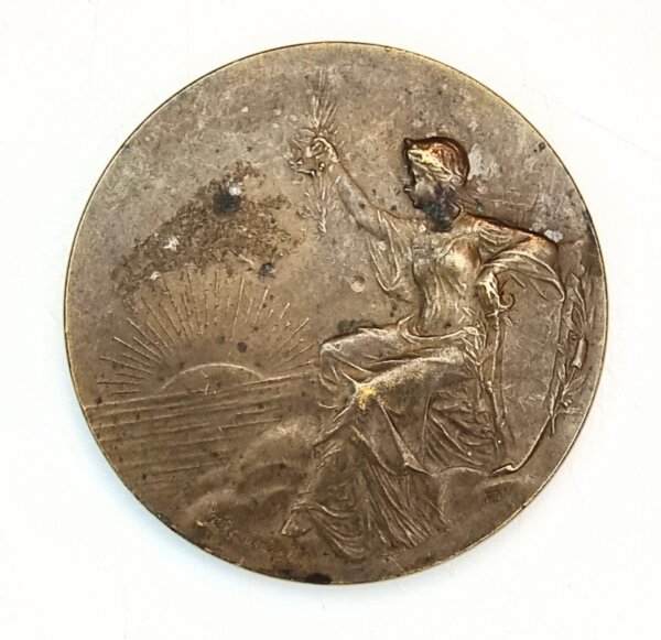 MEDAILLE Femme Assise - Coucher de Soleil- Lycée Michelet et Charlemagne 1911 EBM90098