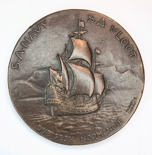 MEDAILLE Lancement Du Sous Marin Dubigeon Normandie par SAS Emily HOBHOUSE 1971 EBM90103