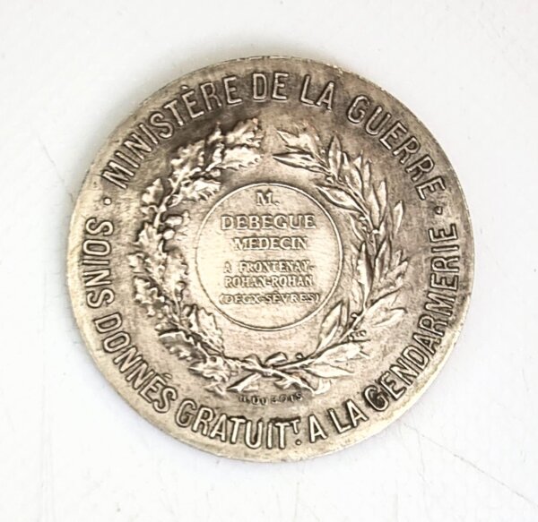 MEDAILLE MINISTERE DE LA GUERRE SOINS DONNES A LA GENDARMERIE RARE EBM90125 – Image 2